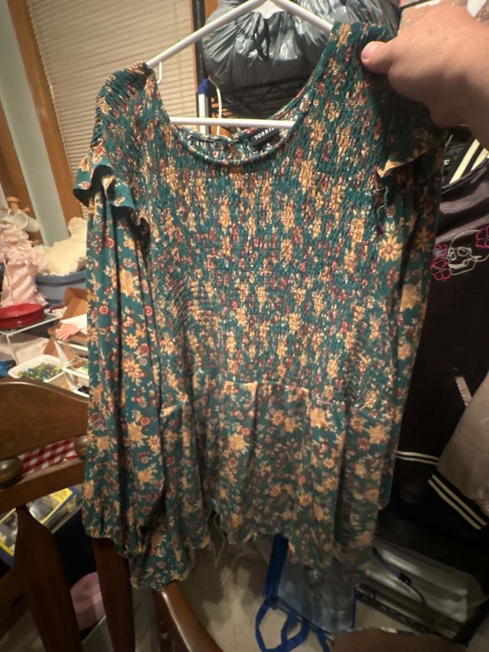 Torrid Green Floral Smocked Peplum Crinkle Gauze Long Sleeve Top Size 5 Plus
